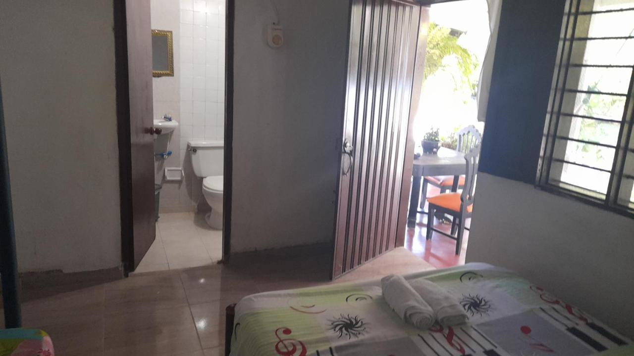 Hostel Villa Silvia Minca Szoba fotó